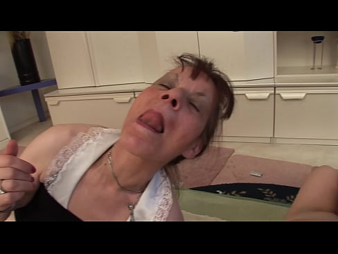 ❤️ Deux grands-mères et un grand-père font une partie à trois Sexe at porn fr.liporno.ru ❌❤